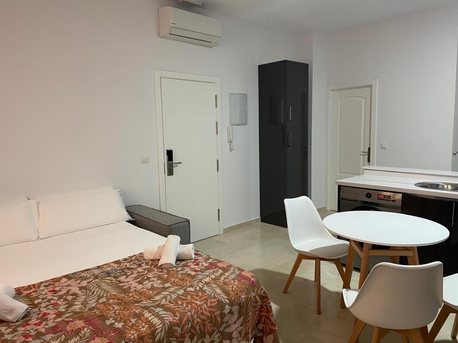 Apartamentos La Pila Del Pato Seville Exterior photo